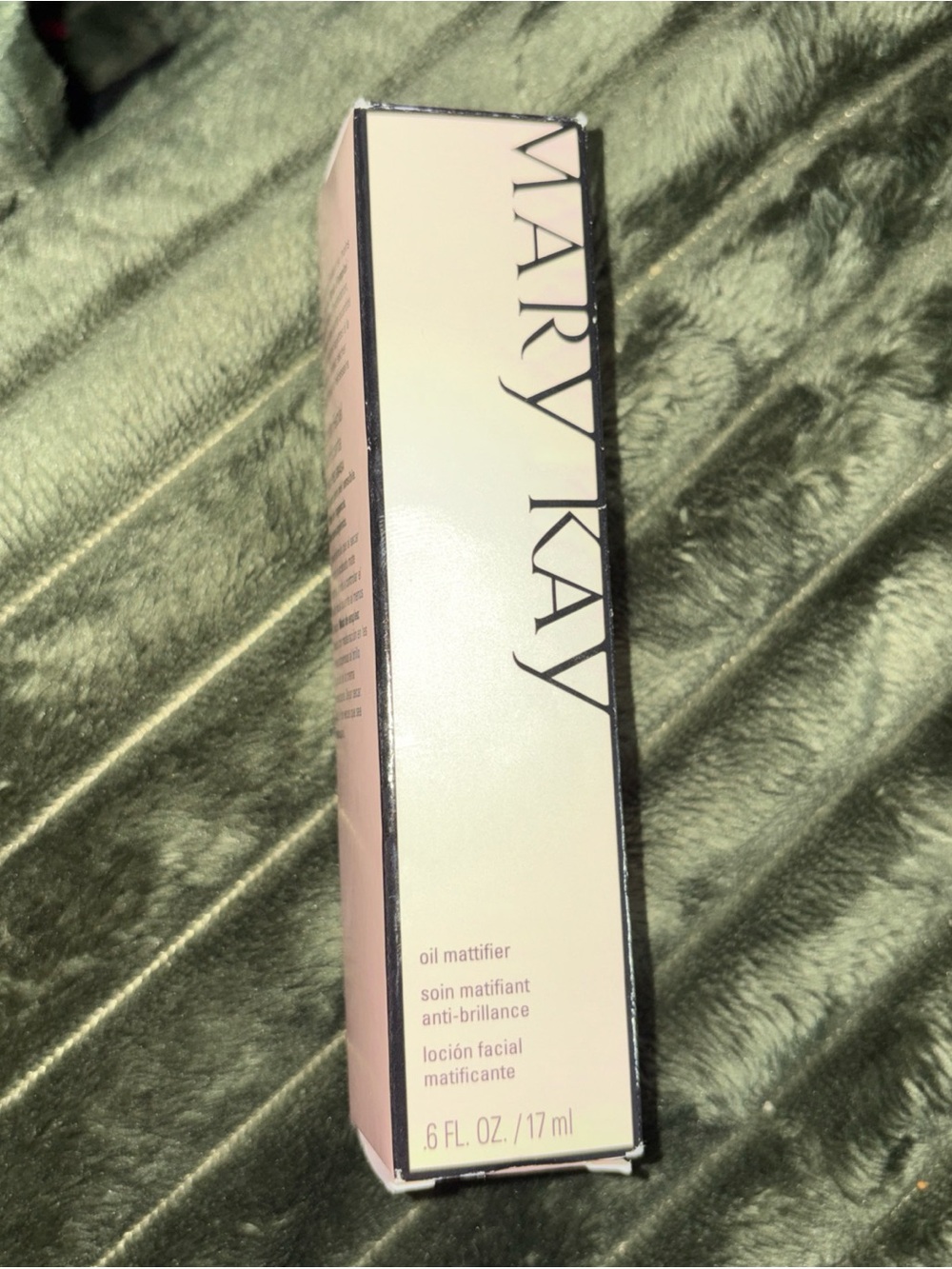 New Mary Kay Oil Mattifier Oily Skin #031573 Full Size .6oz NEW- Discontinued